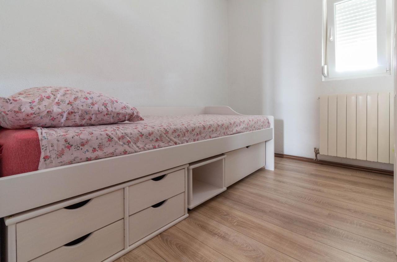 Modern Apartment Sara-Near The Beach Privlaka  Dış mekan fotoğraf