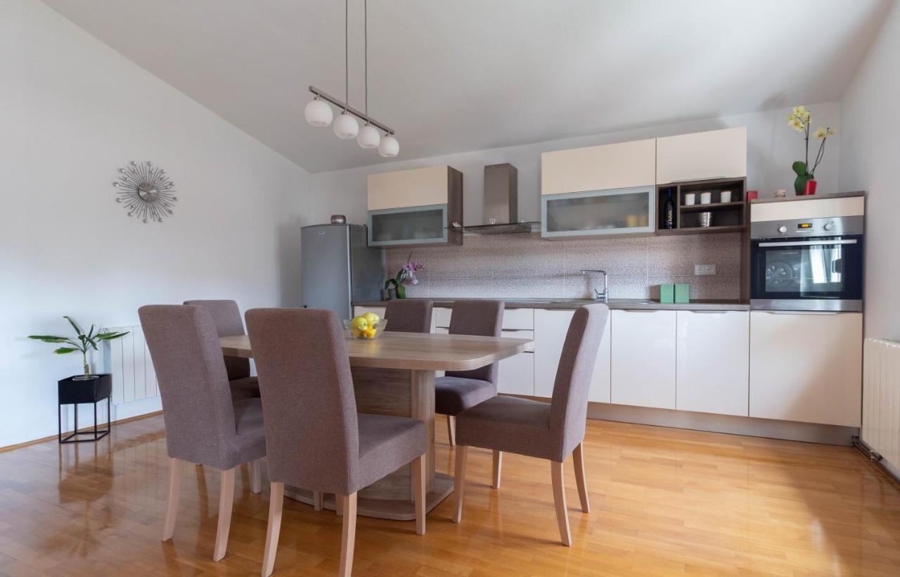 Modern Apartment Sara-Near The Beach Privlaka  Dış mekan fotoğraf